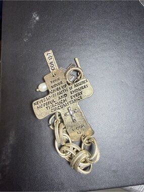 Vintage Gold Tone 1 Corinthians 13:7 Scripture Cross Link Bracelet